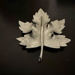 Vintage Silver Tone Maple Leaf Brooch